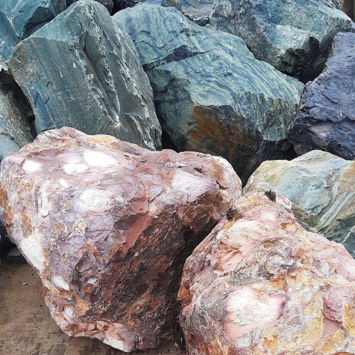 Ландшафтные глыбы красно-фиолетовые 200-1000 килограмм купить в Карталах