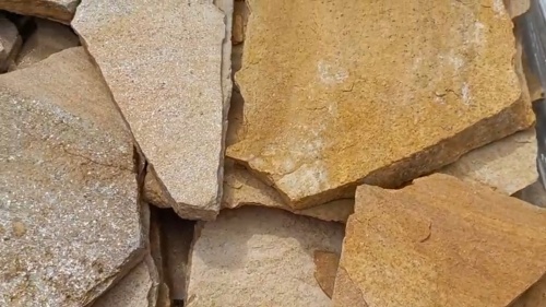 Плитняк златолит жёлтый для цоколя купить в Карталах