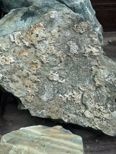 Ландшафтные глыбы зелёные 200-500 килограмм купить в Карталах