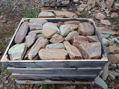 Златолит жёлтый, жёлто-зелёный глыбки и валуны для ланшафтного дизайна купить в Карталах