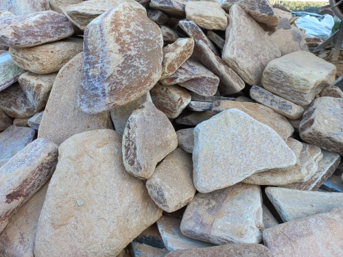 Златолит жёлтый, жёлто-зелёный глыбки и валуны для ланшафтного дизайна купить в Карталах